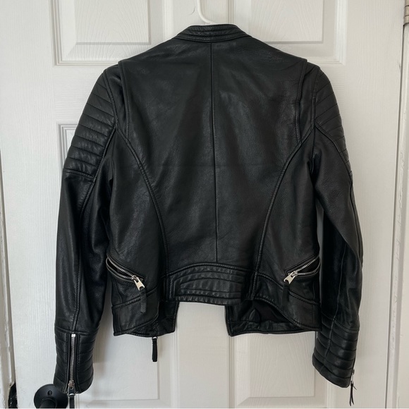 Leather jacket size small - Picture 2 of 6